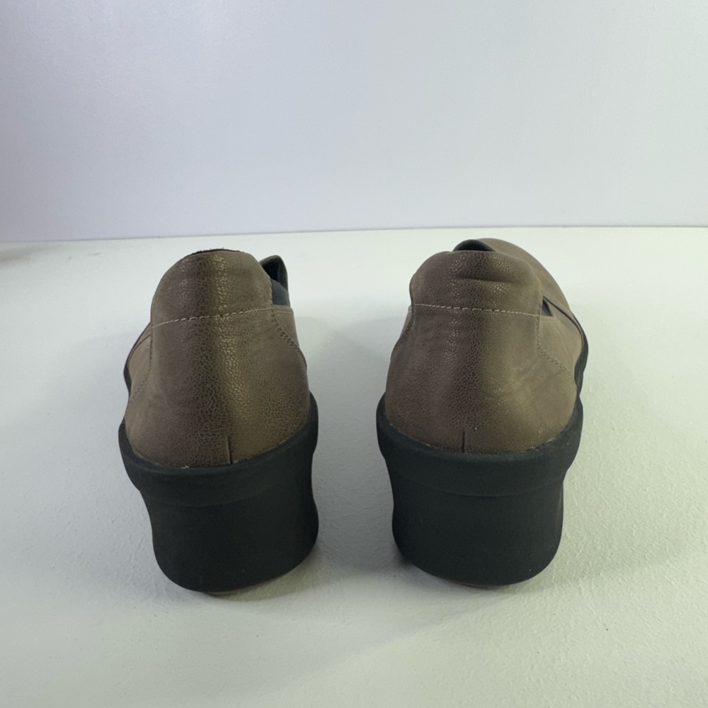 Clarks Cloudsteppers Step Rose Moon Slip-On Wedges women's size 10 M - Picture 4 of 9
